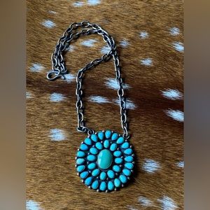 🛑SOLD🛑 Sterling Silver & Turquoise cluster necklace 💠